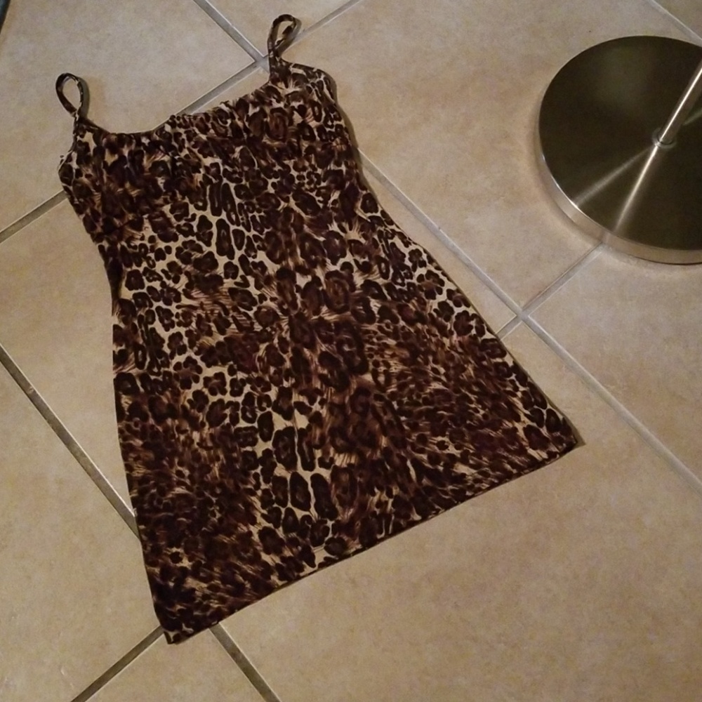 Leopard Print Charlotte Russe Tight Fit Tank - Picture 5 of 7